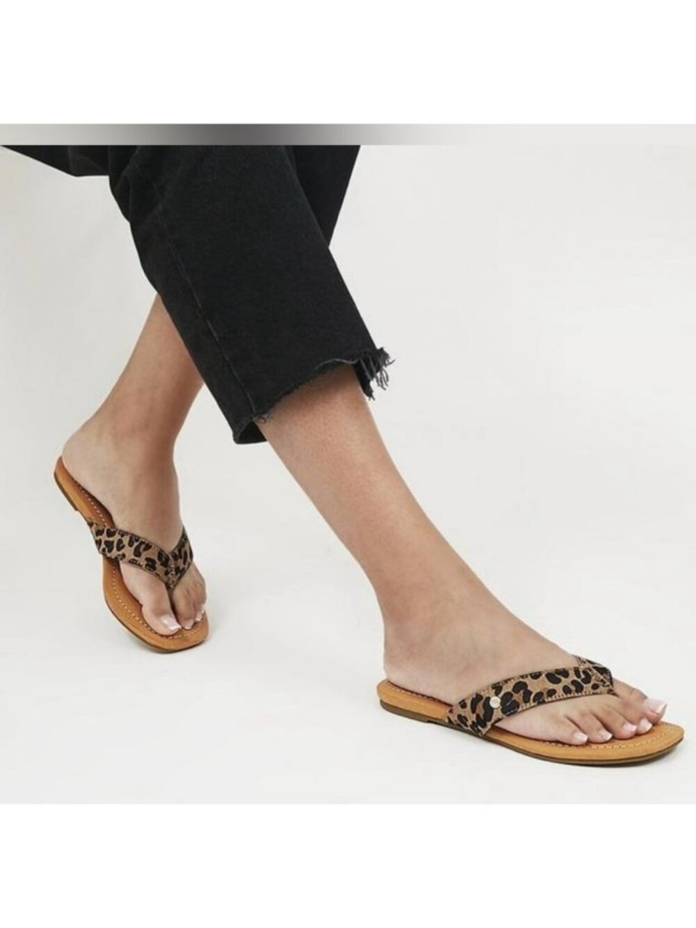 UGG Tuolumne Leopard  Leather Flip Flop Sandals Womens 9.5 Brown Black